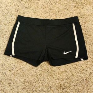 Black Nike athletic shorts - M